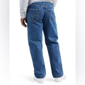 Levis men’s 550 blue jeans size W42 L30